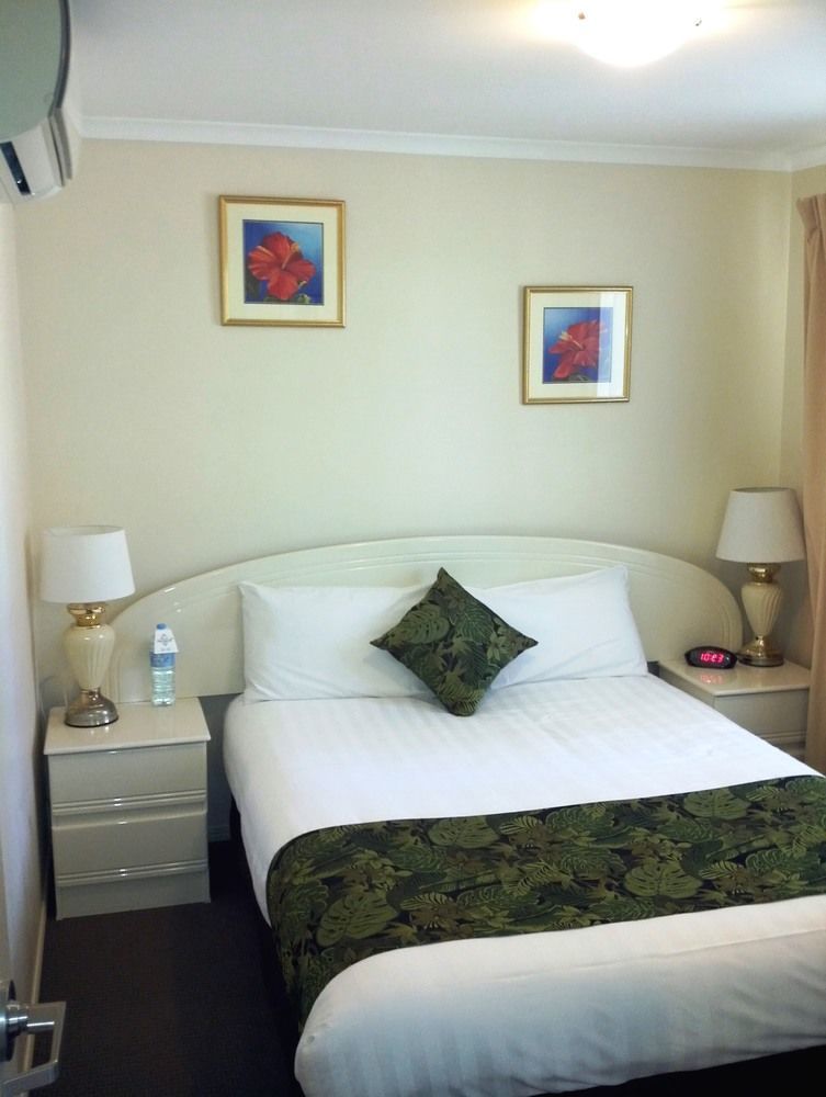 צ'ינצ'ילה The Palms Motel מראה חיצוני תמונה