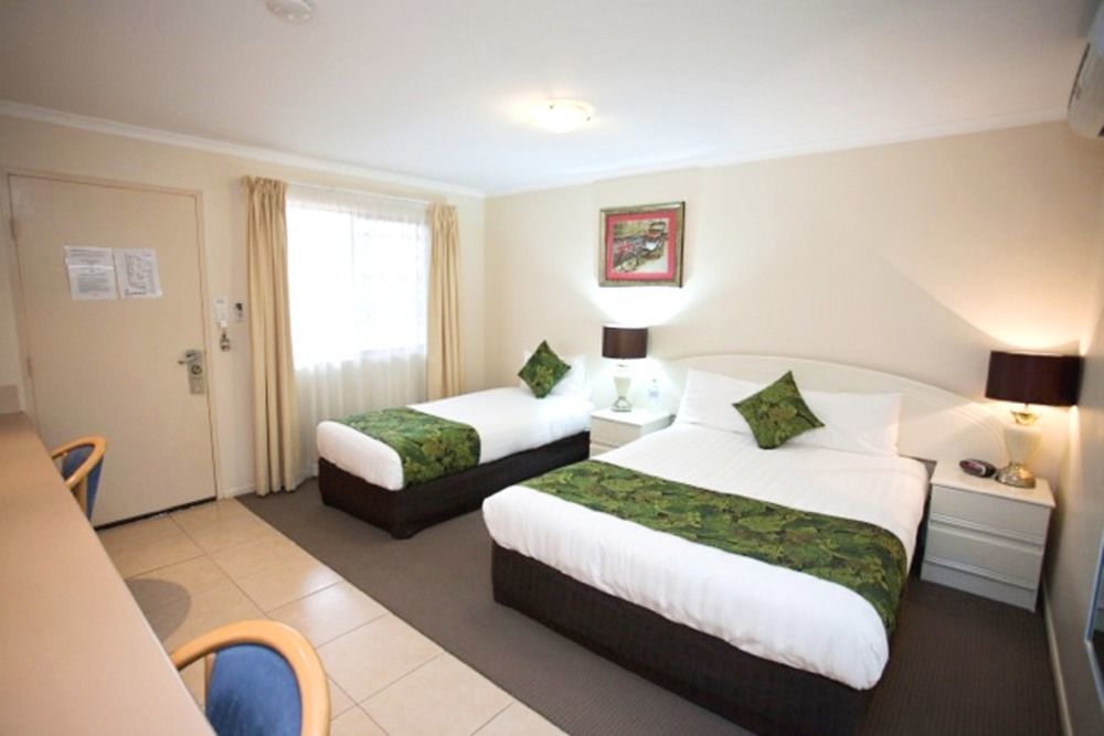 צ'ינצ'ילה The Palms Motel מראה חיצוני תמונה