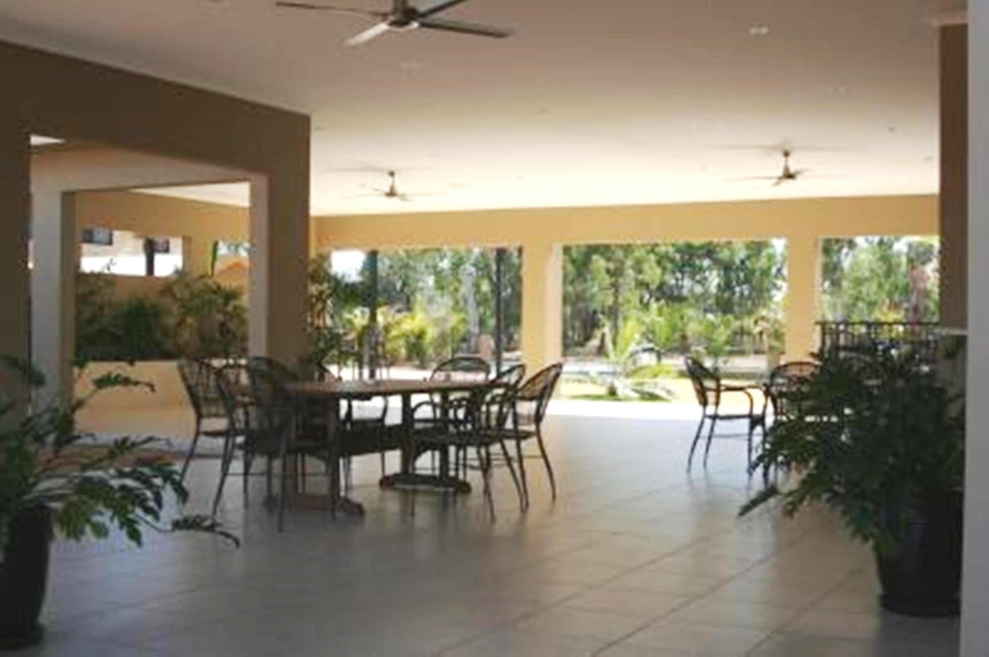צ'ינצ'ילה The Palms Motel מראה חיצוני תמונה